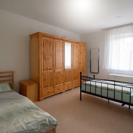 Old Town Apartment *
